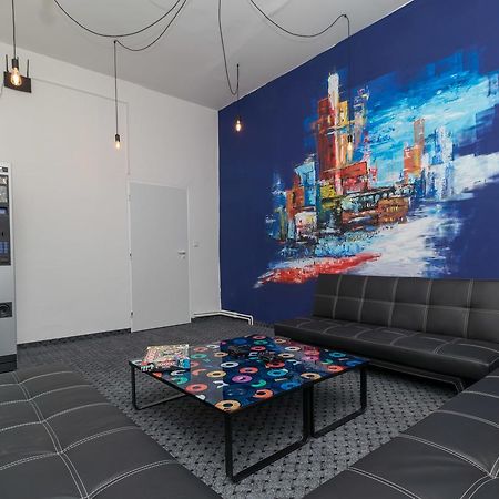 New Hostel In ปราก ภายนอก รูปภาพ