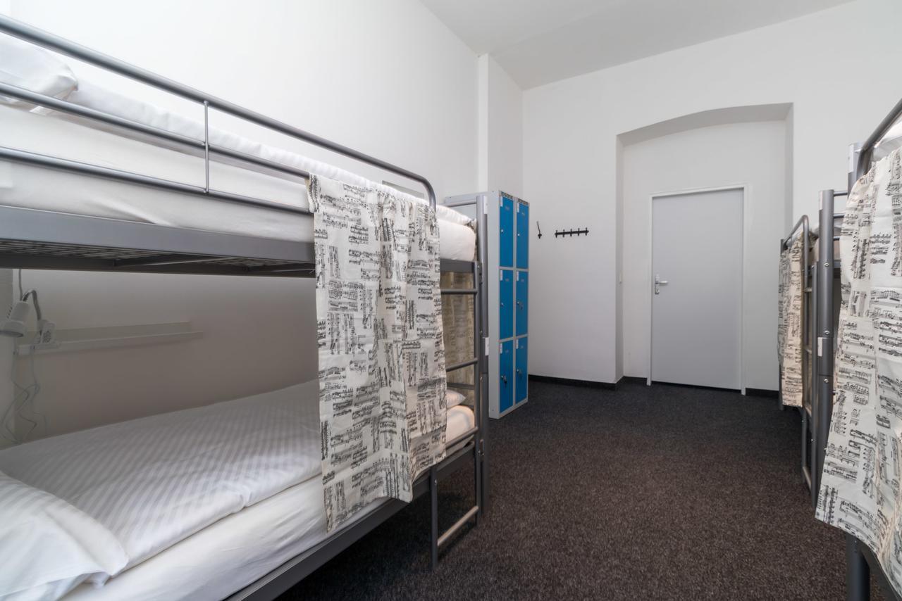 New Hostel In ปราก ภายนอก รูปภาพ
